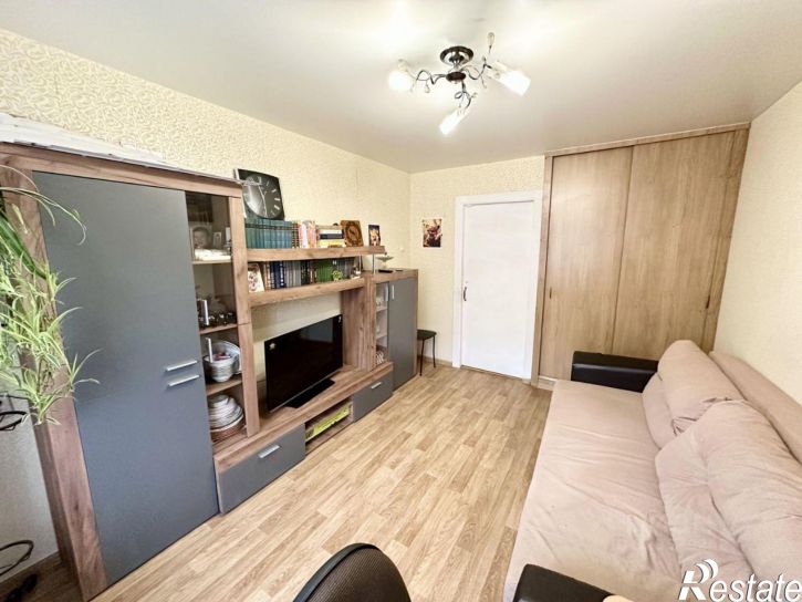 2-комн квартира улица Героев Сибиряков, 10,  д. 10