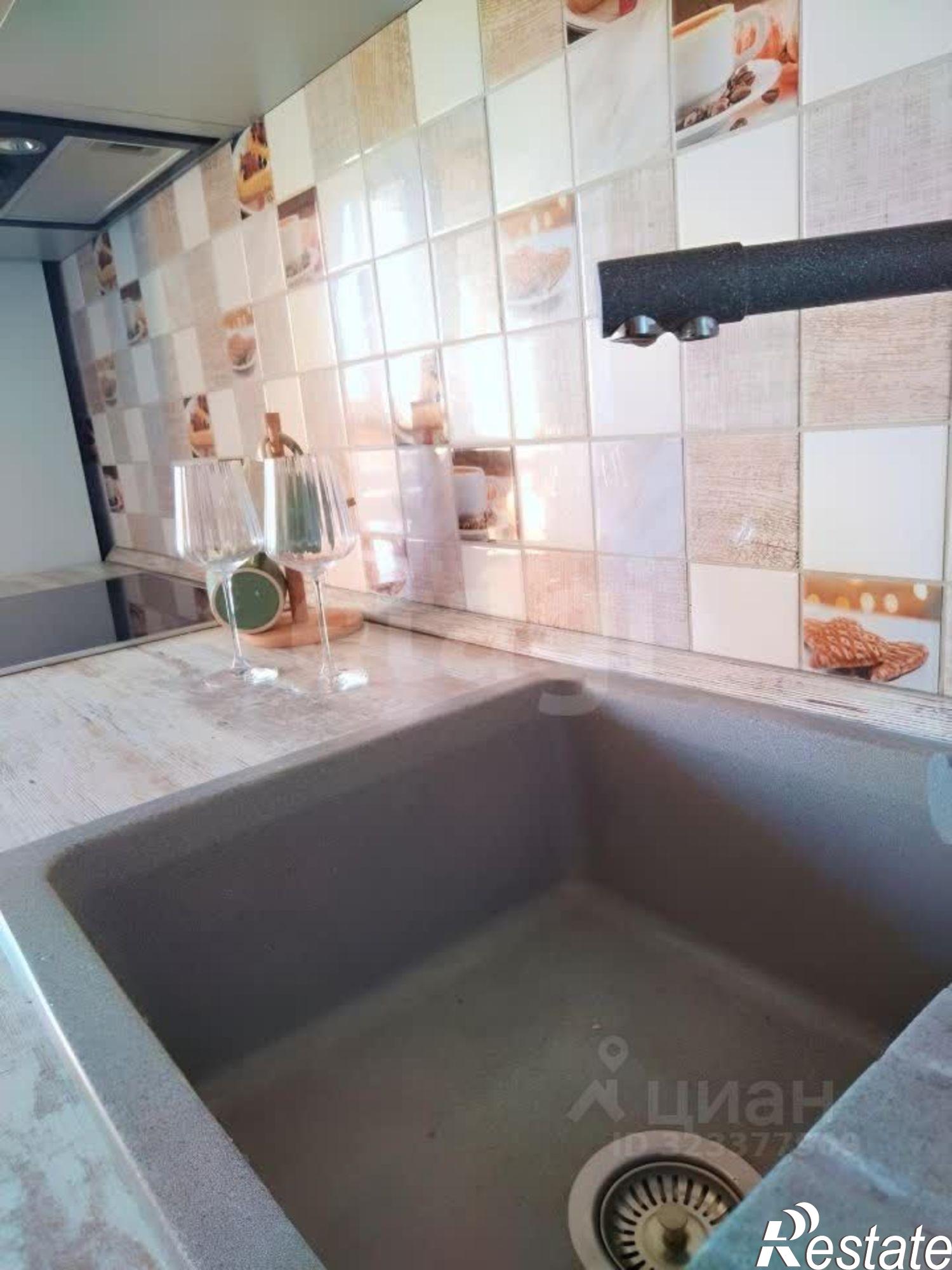 Сдать квартиру за 26 000 рублей на улица Кривошеина, 13/13