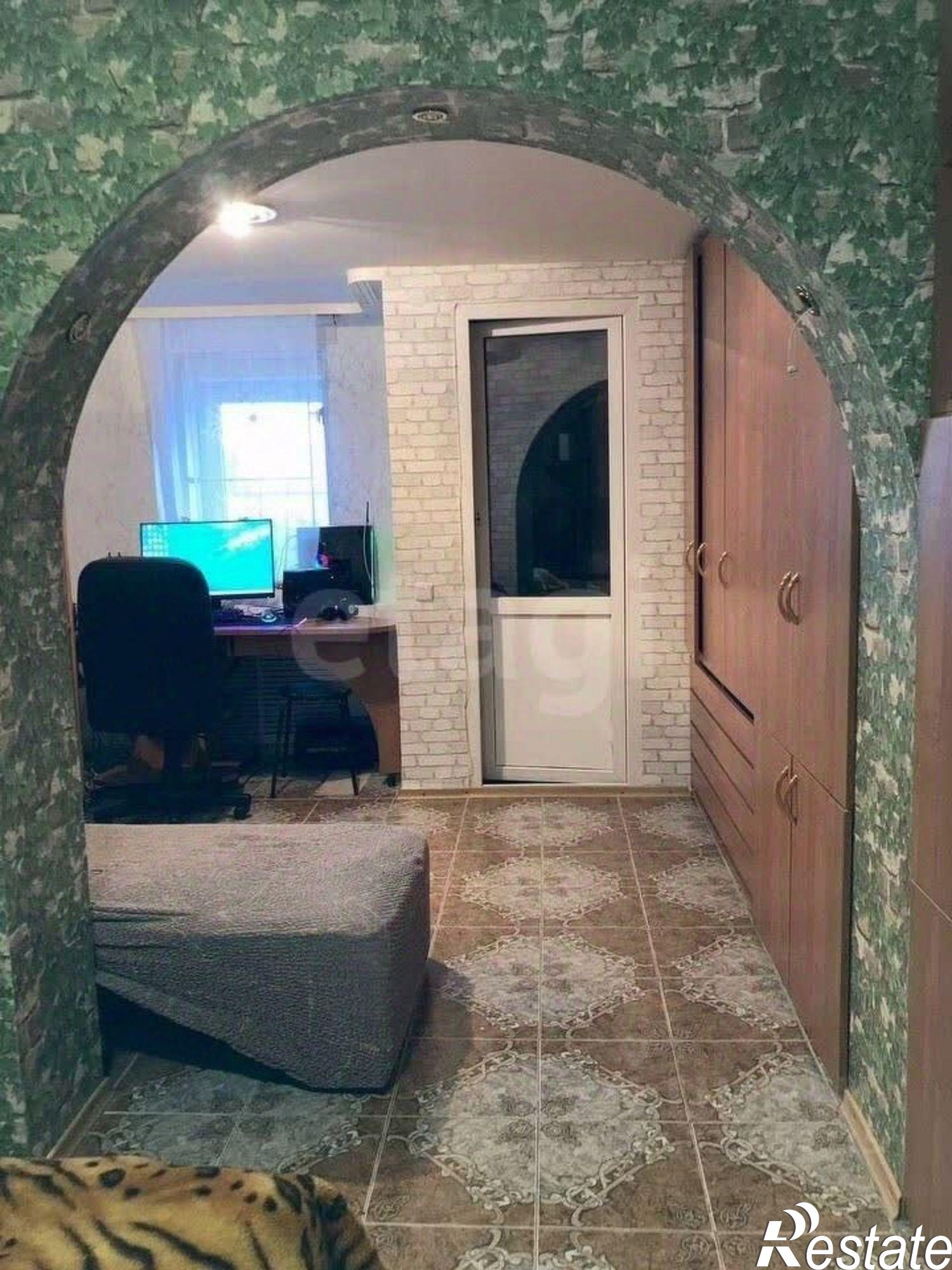 Купить квартиру за 3 000 000 рублей на Мало-Смоленская улица, 8