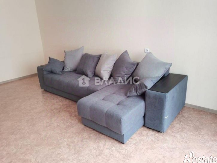 1-комн квартира ул Коренцова, 5,  д. 5