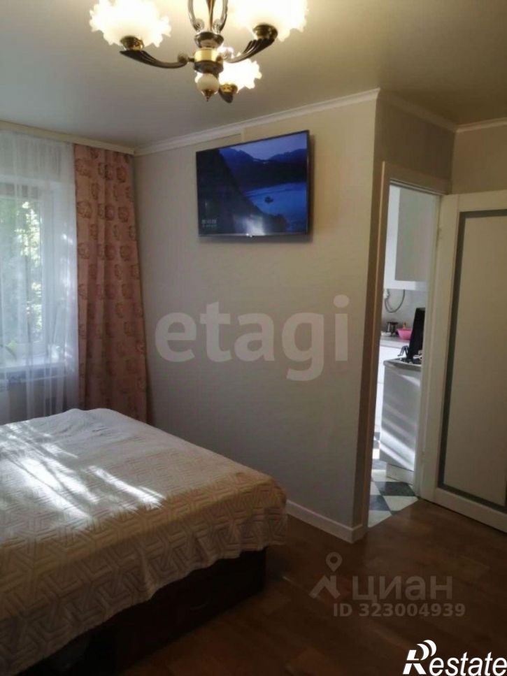 1-комн квартира улица Космонавтов, 14,  д. 14