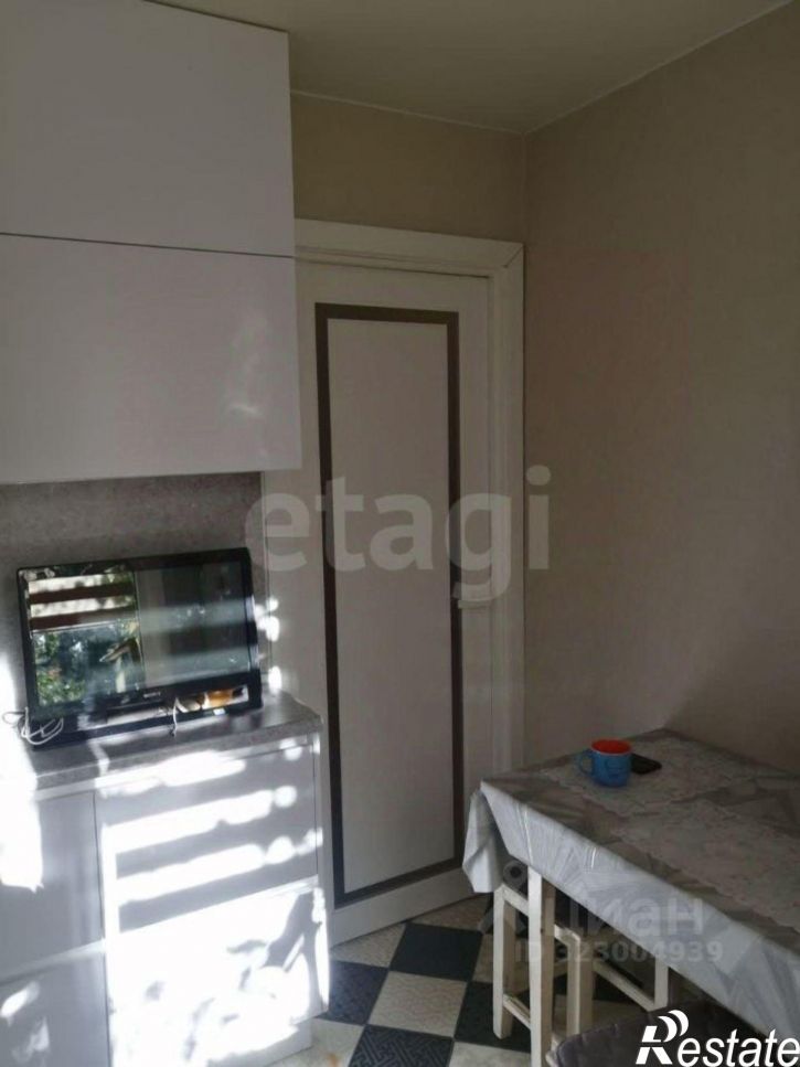 1-комн квартира улица Космонавтов, 14,  д. 14