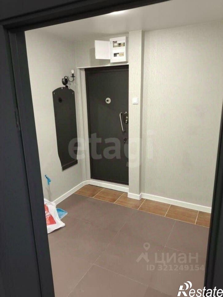 3-комн квартира улица Героев Сибиряков, 50,  д. 50