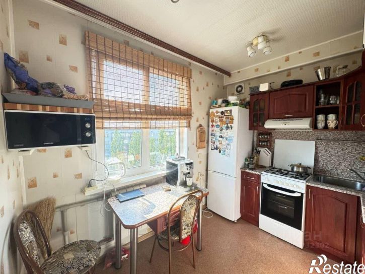 3-комн квартира улица Космонавта Комарова, 2,  д. 2