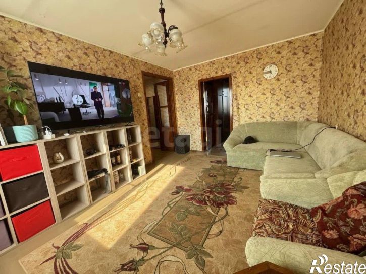 3-комн квартира улица Космонавта Комарова, 2,  д. 2