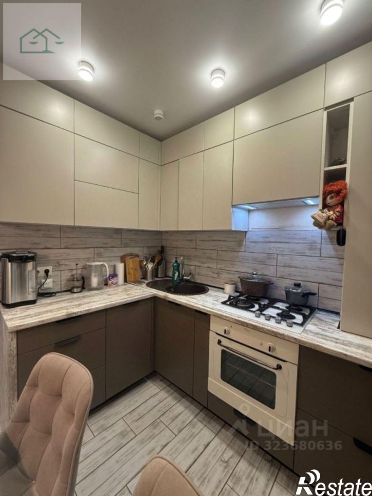 3-комн квартира улица 121-й Стрелковой Дивизии, 58,  д. 58