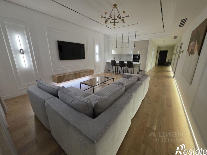 3-комн квартира улица Платонова, 11/1,  д. 11/1