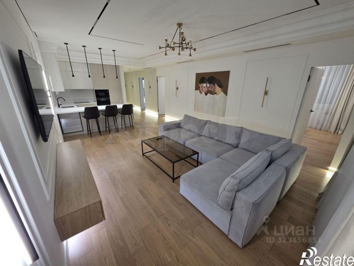 3-комн квартира улица Платонова, 11/1,  д. 11/1