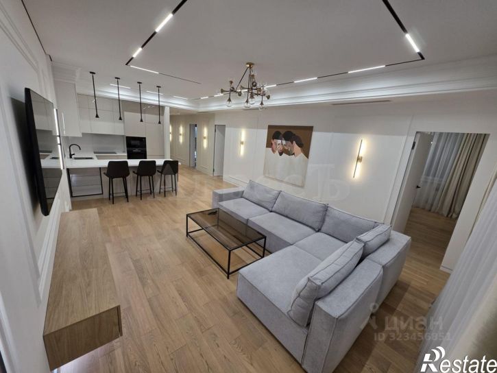 3-комн квартира улица Платонова, 11/1,  д. 11/1