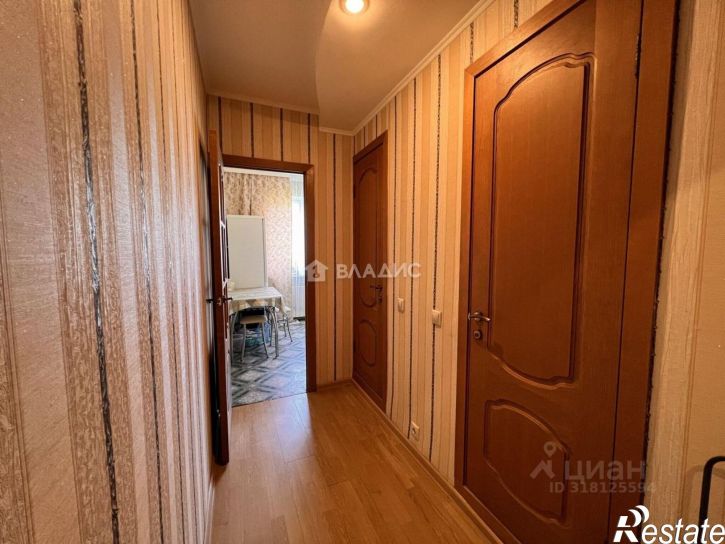 3-комн квартира улица 40 лет Октября, 2,  д. 2