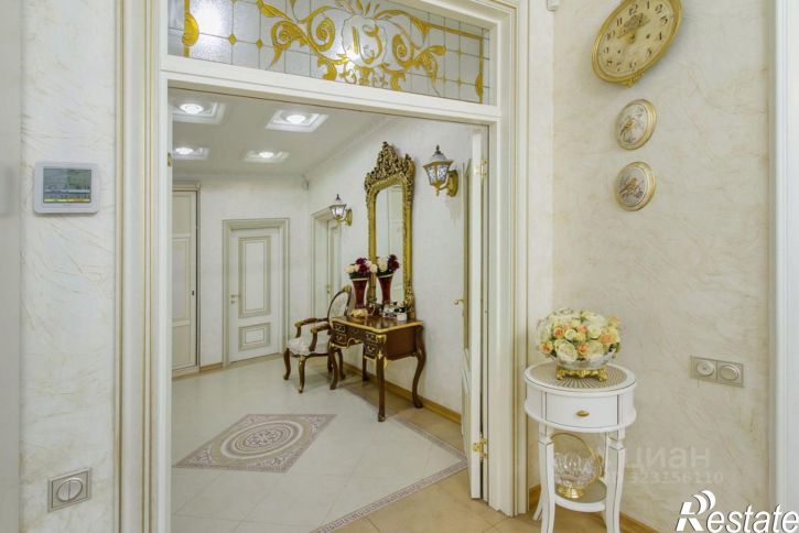 6-комн квартира улица 20-летия ВЛКСМ, 49,  д. 49