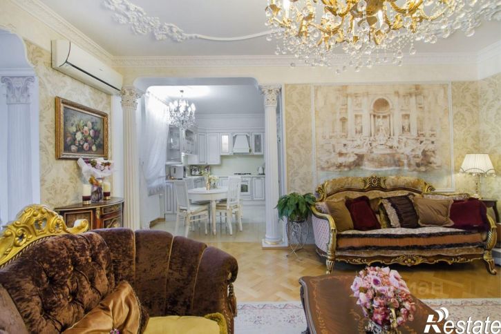 6-комн квартира улица 20-летия ВЛКСМ, 49,  д. 49