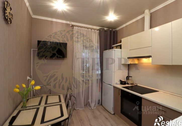 3-комн квартира проспект Патриотов, 51,  д. 51