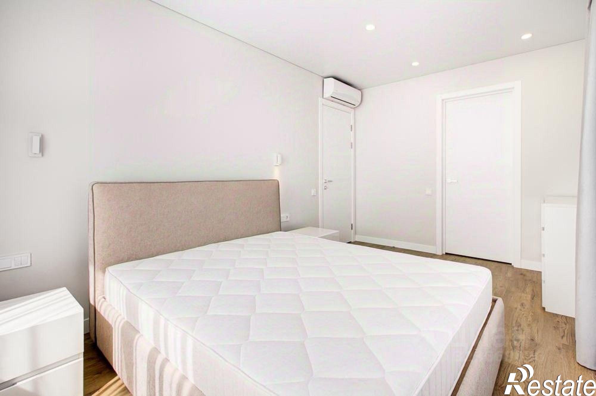 Сдать квартиру за 49 990 рублей на улица 9 Января, 68/2к3