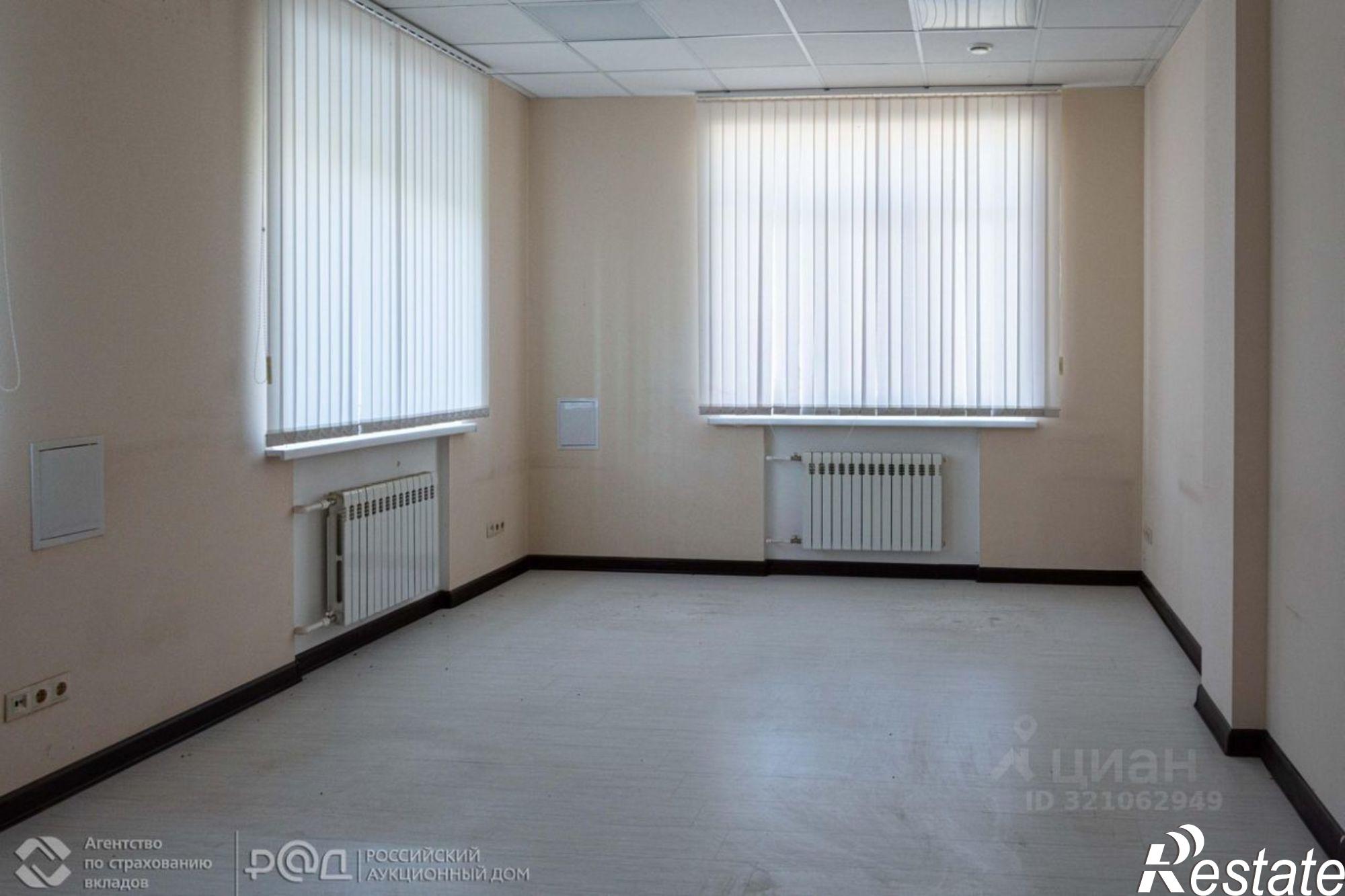 Купить офис, помещение под офис за 8 815 700 рублей на улица Героев Стратосферы, 14