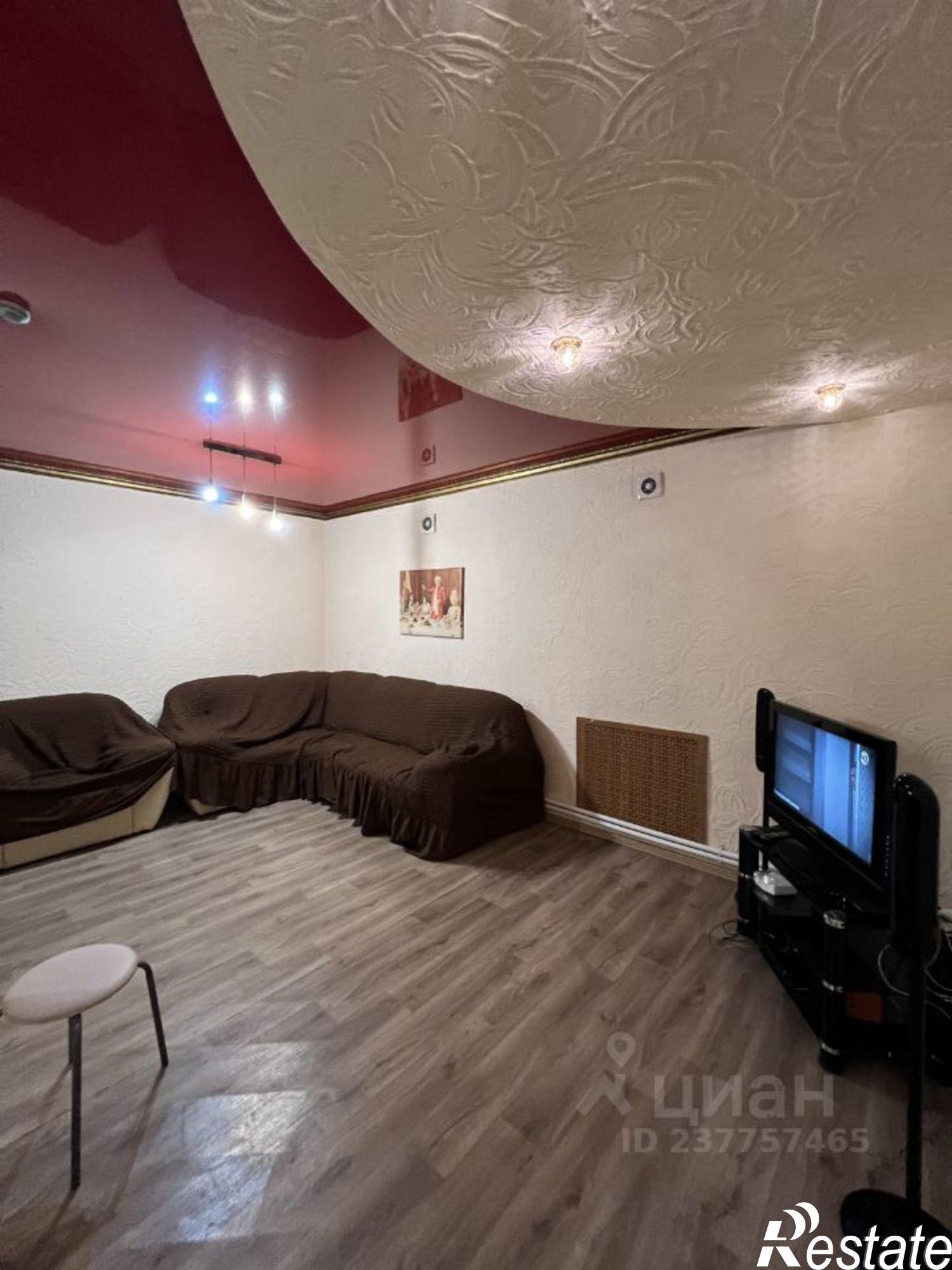 Сдать дачу, дом, коттедж за 70 000 рублей на улица Грамши, 60