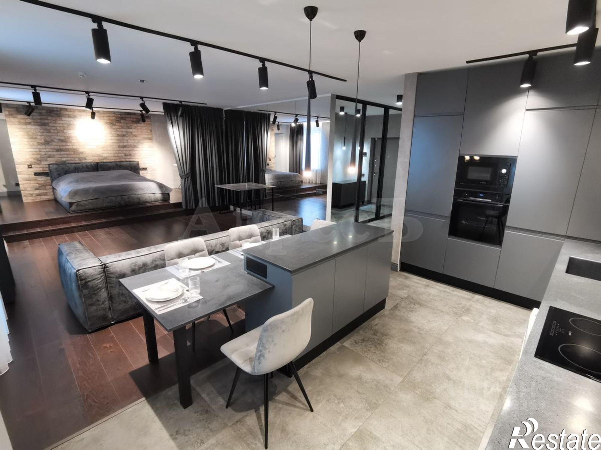 Сдать квартиру за 65 000 рублей на улица Ворошилова, 1/5