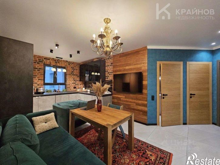 3-комн квартира улица Короленко,дом 5