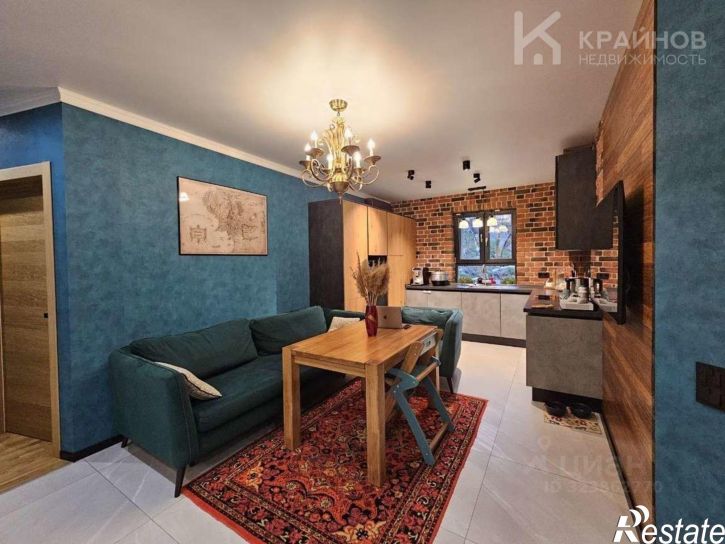 3-комн квартира улица Короленко,дом 5