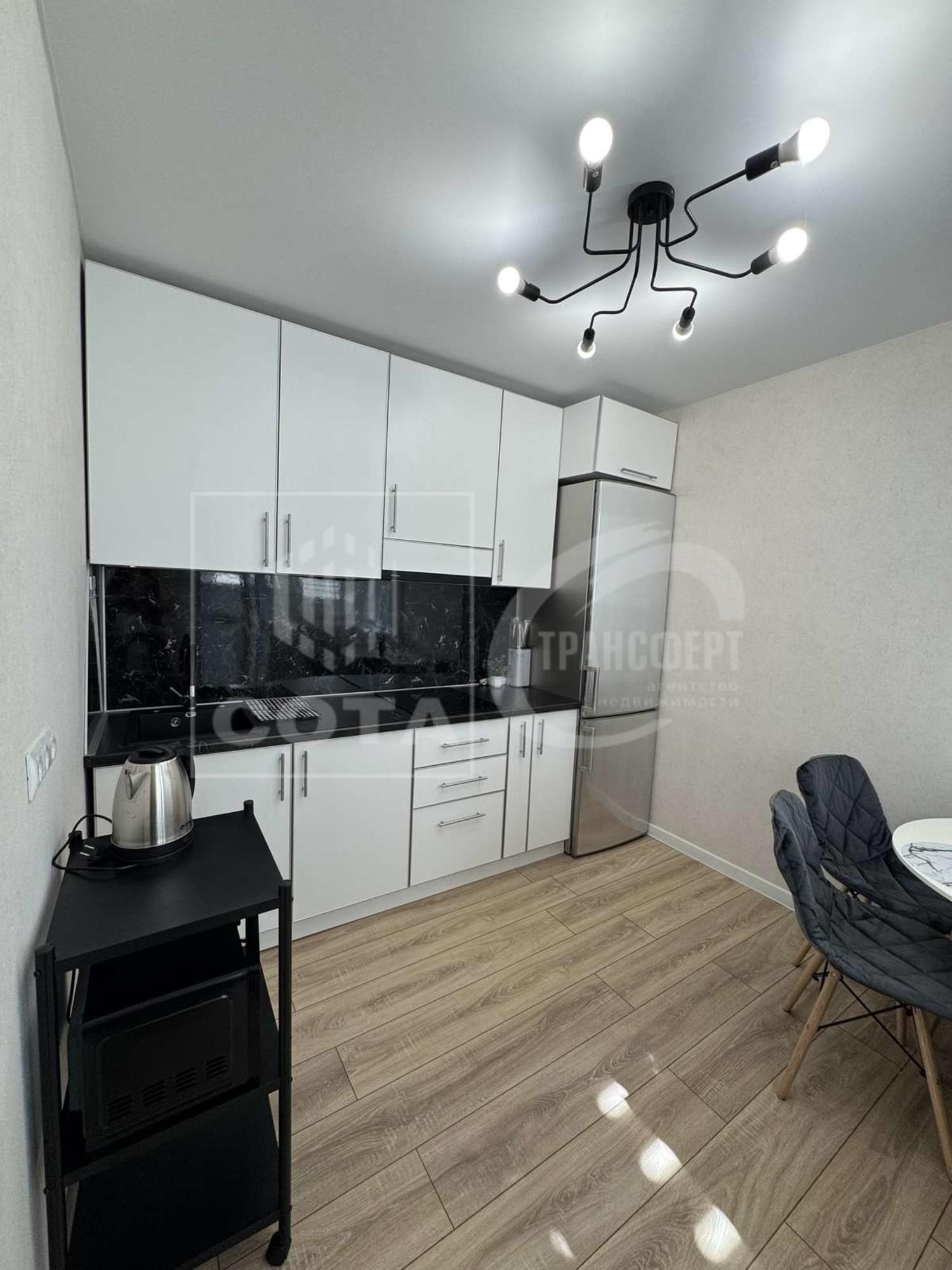 Сдать квартиру за 28 000 рублей на Космонавтов улица, 60