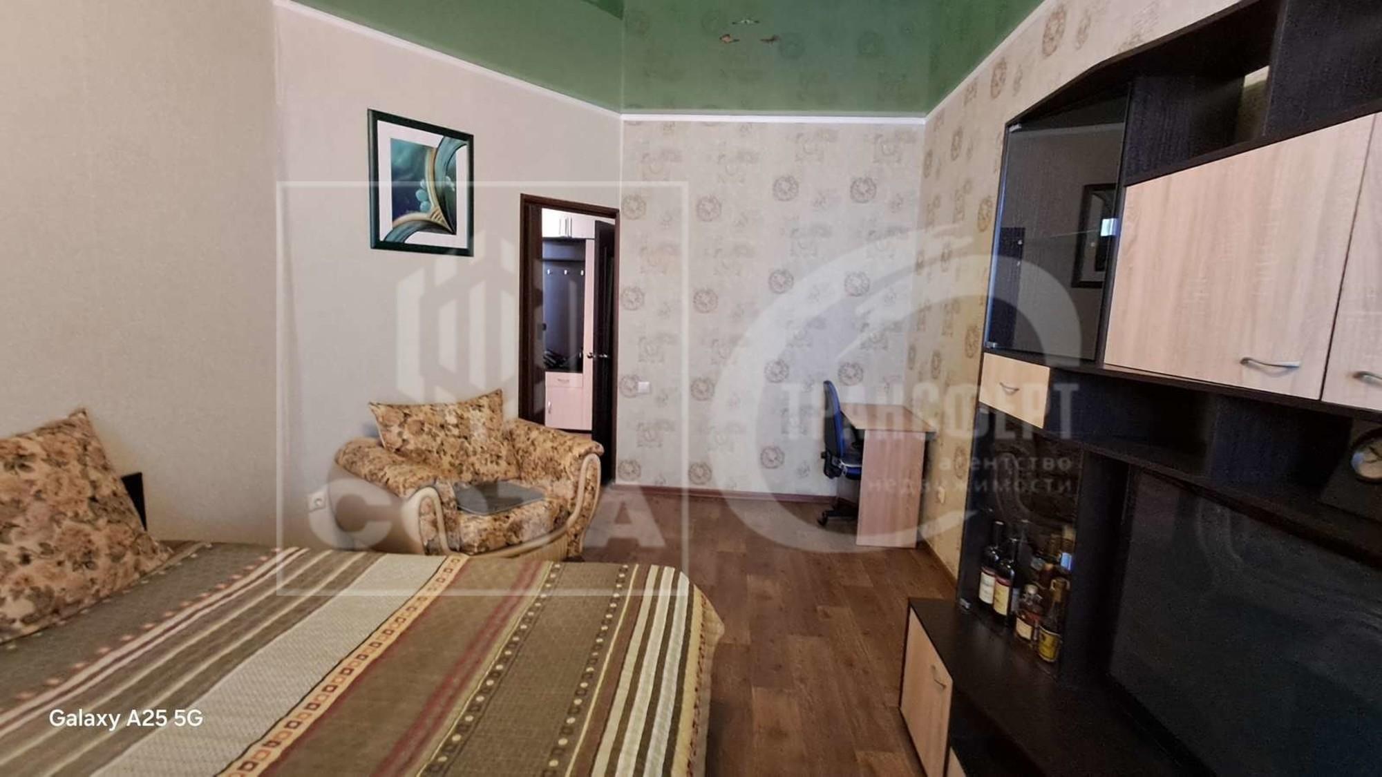 Купить квартиру за 6 000 000 рублей на Патриотов проспект, 1кЕ