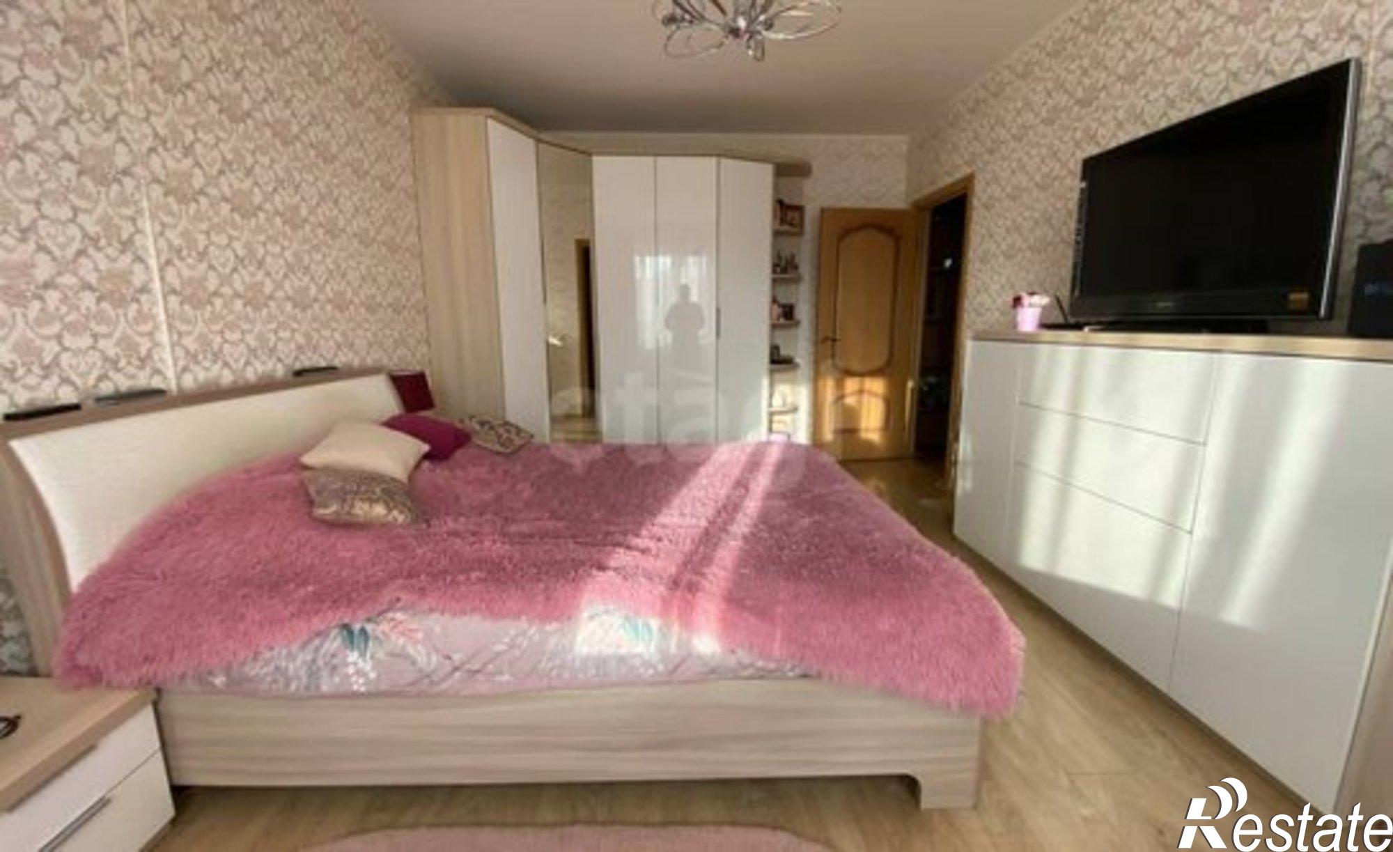 Купить квартиру за 5 850 000 рублей на Тепличная улица, 26/3