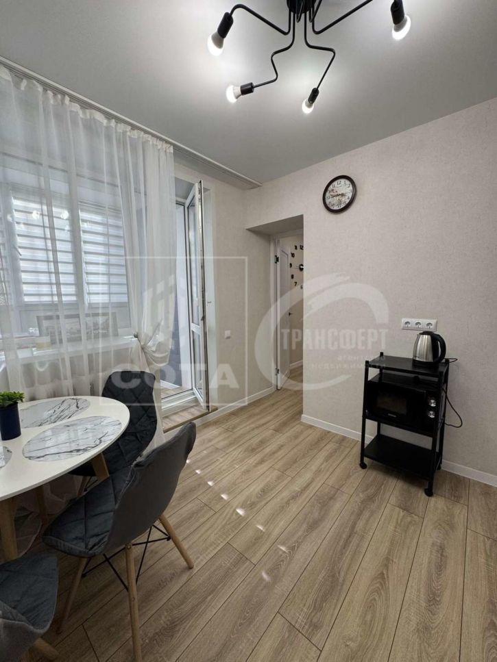 1-комн квартира Космонавтов улица, 60