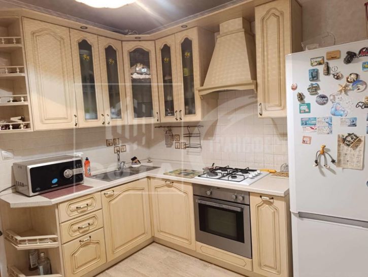 3-комн квартира Победы бульвар, 19