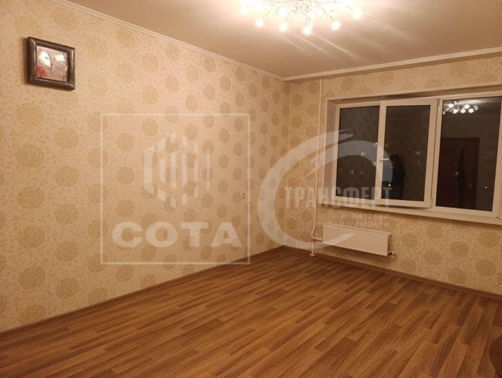 3-комн квартира Победы бульвар, 19