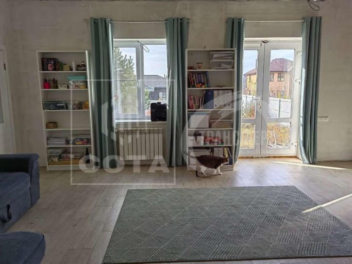 Коттедж/дом Покорителей космоса улица