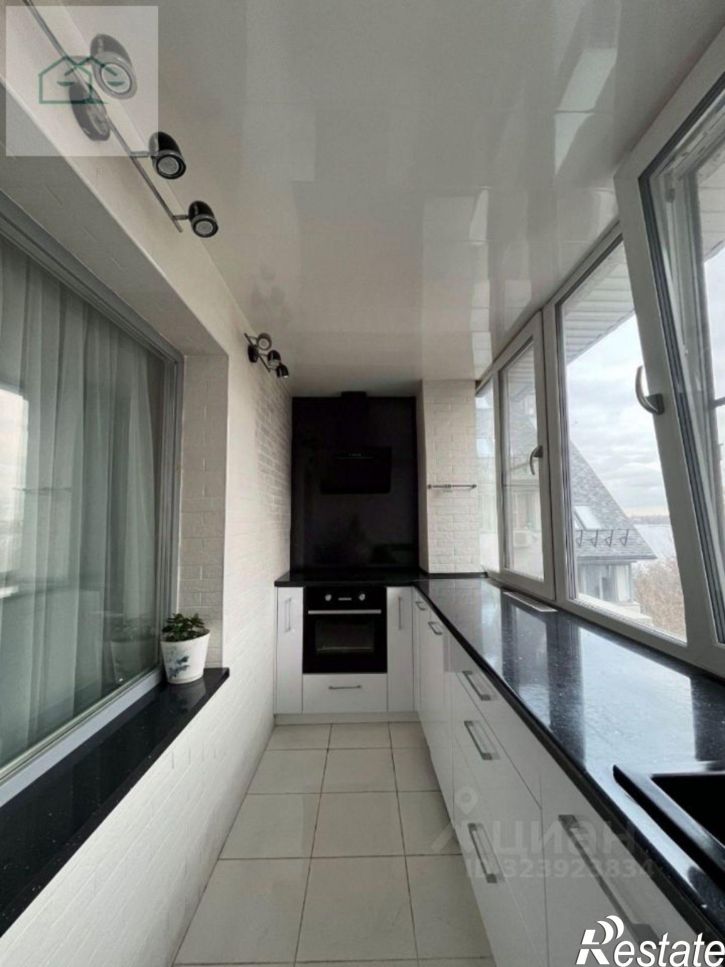 2-комн квартира улица Короленко, 5,  д. 5