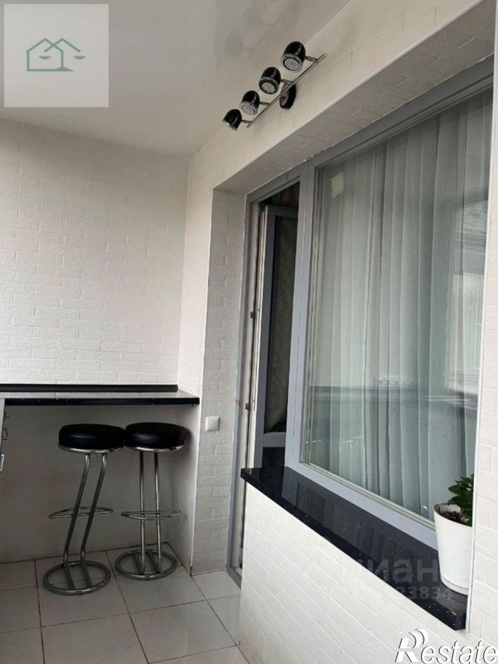 2-комн квартира улица Короленко, 5,  д. 5