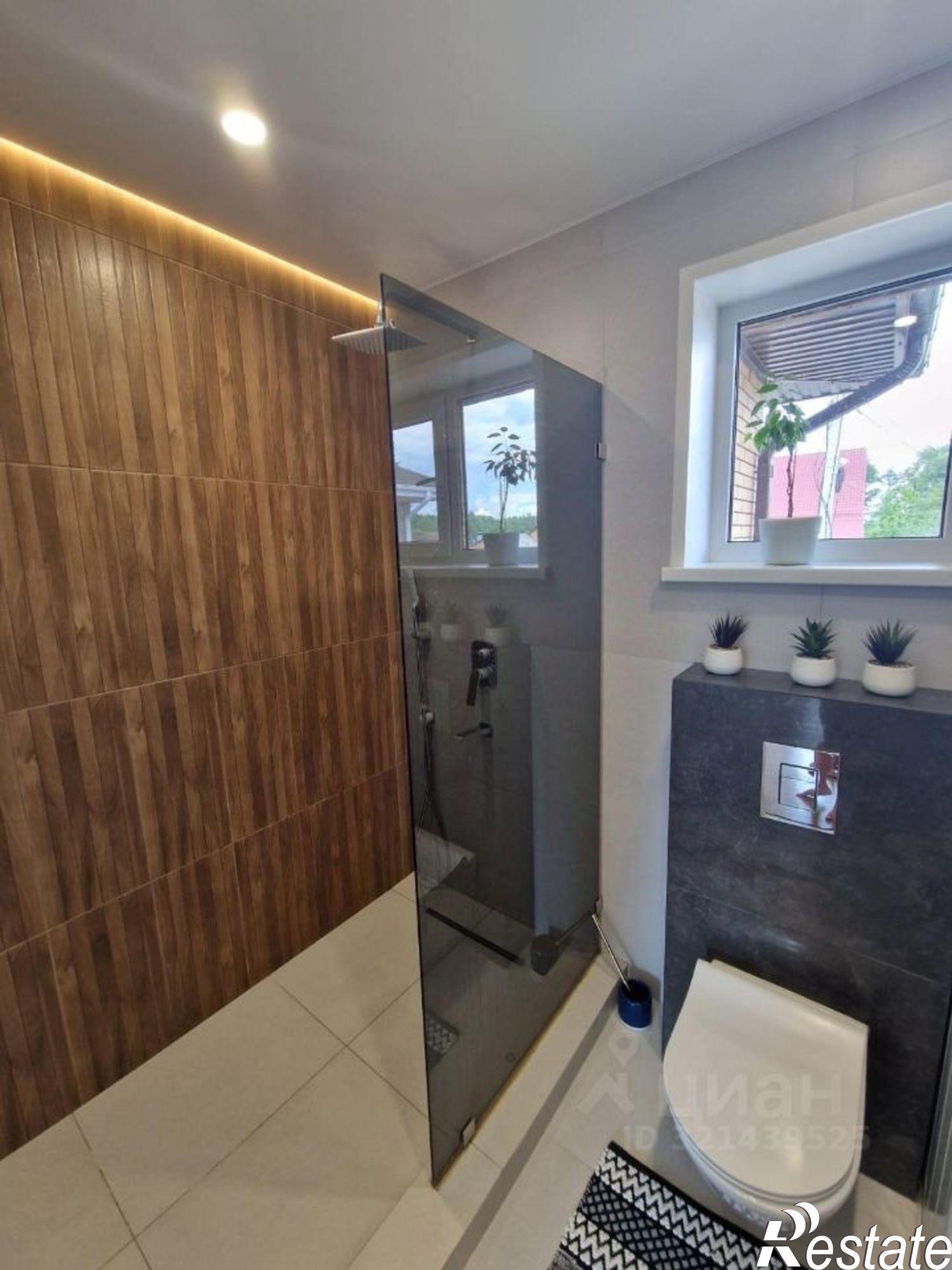 Купить дачу, дом, коттедж за 19 800 000 рублей на ул Украинская, 75а/2