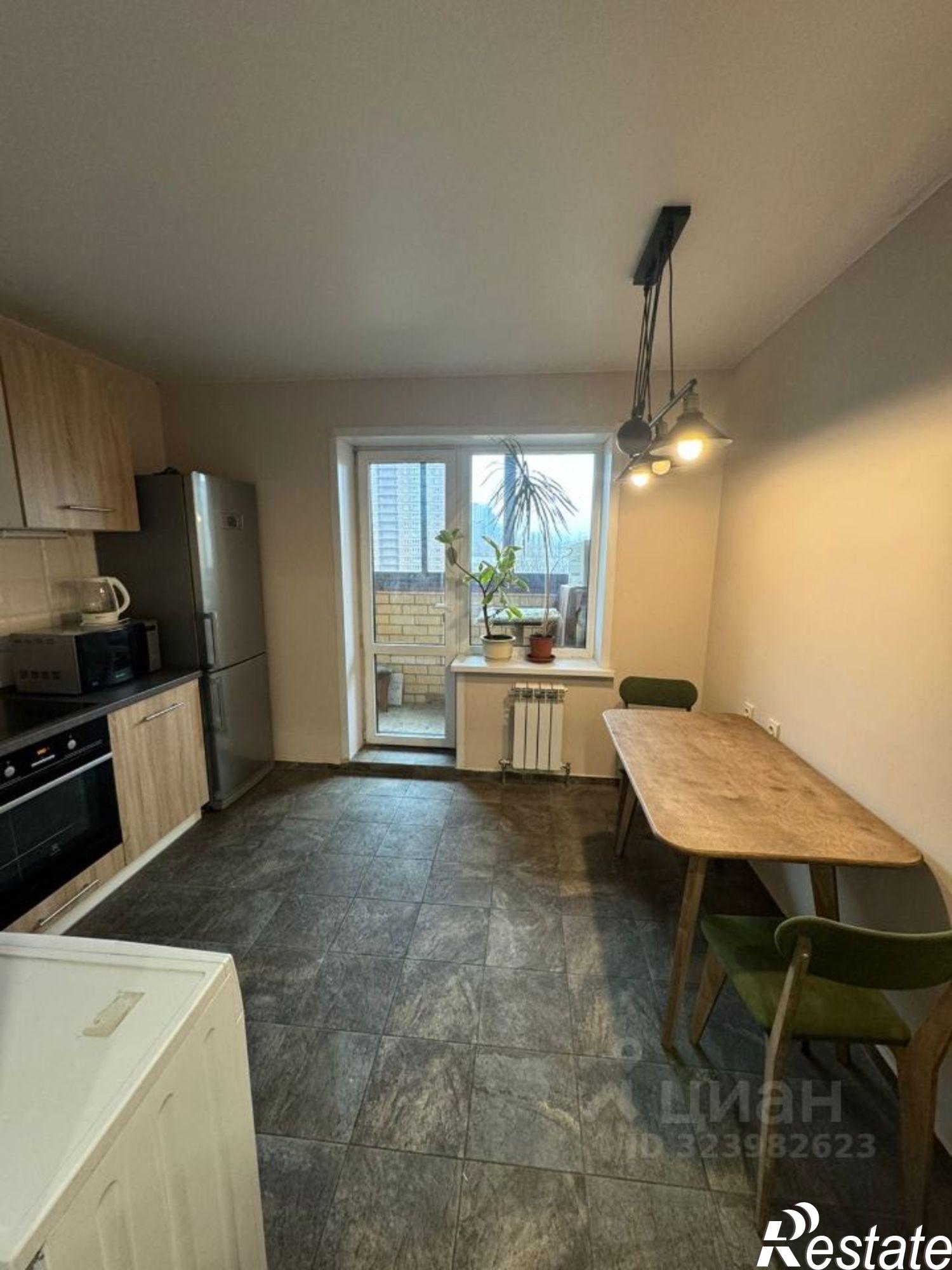 Сдать квартиру за 30 000 рублей на проспект Труда, 72