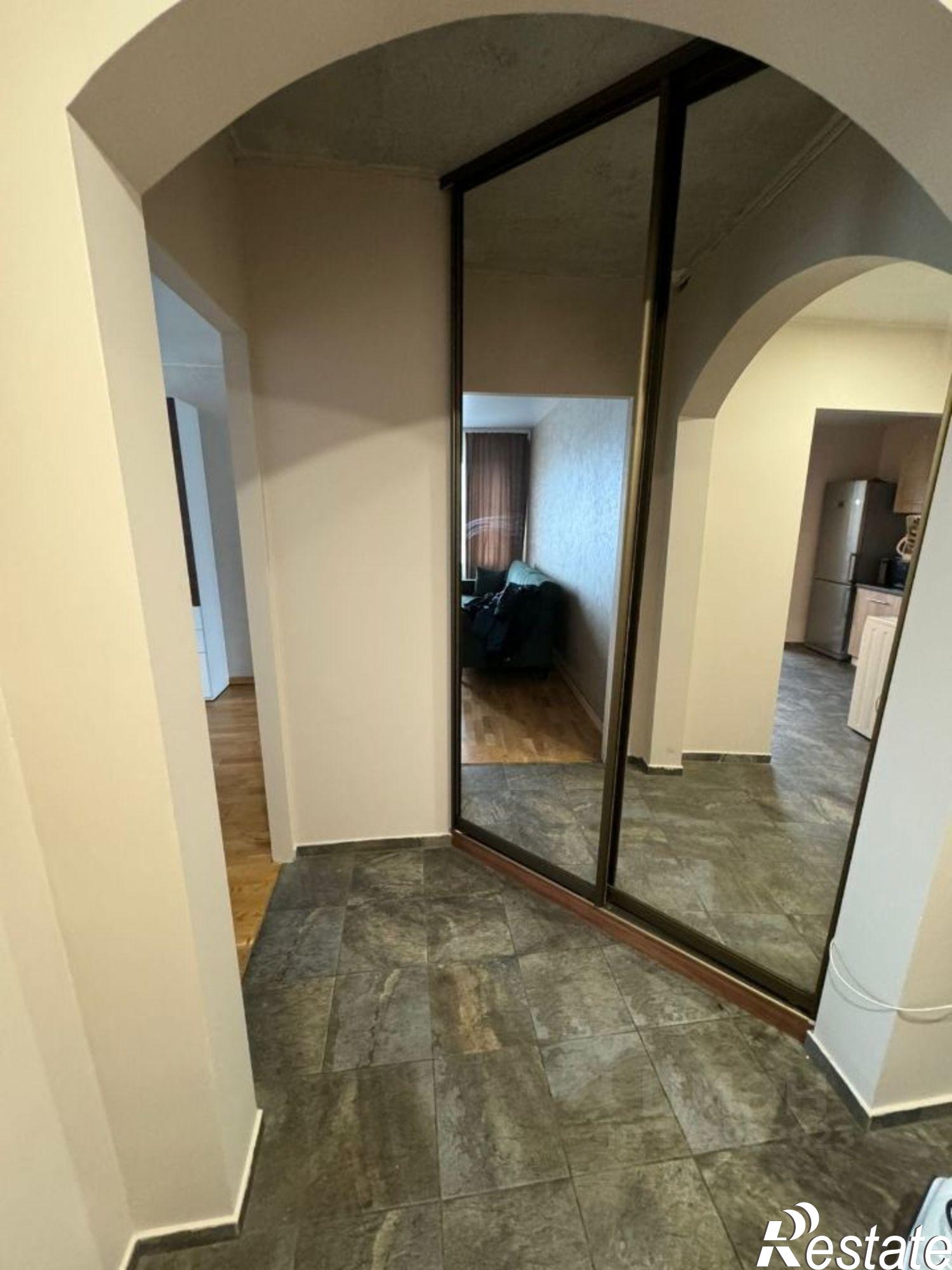 Сдать квартиру за 30 000 рублей на проспект Труда, 72