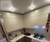 3-комн, 60кв м, этаж 4/5 ул 121 стрелковой дивизии, 58