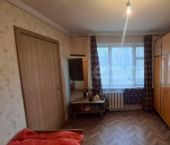 3-комн, 57кв м, этаж 1/5 улица Космонавтов, 48