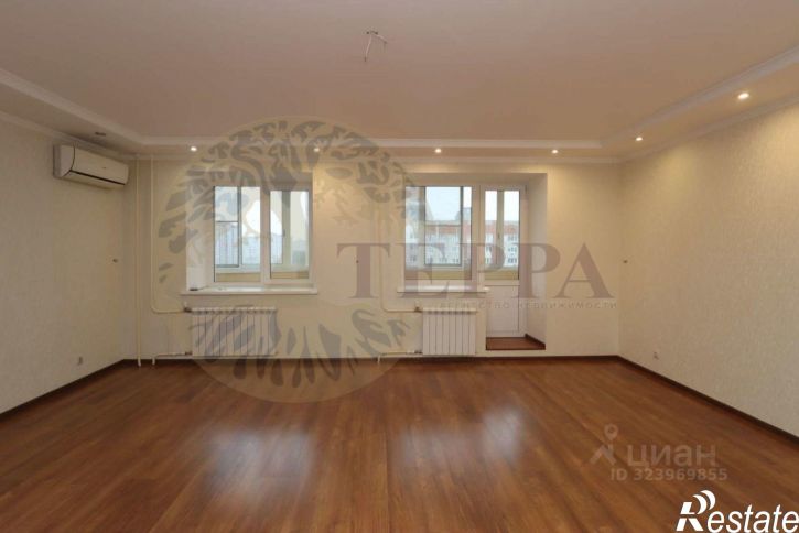 3-комн квартира улица 60-й Армии, 27,  д. 27