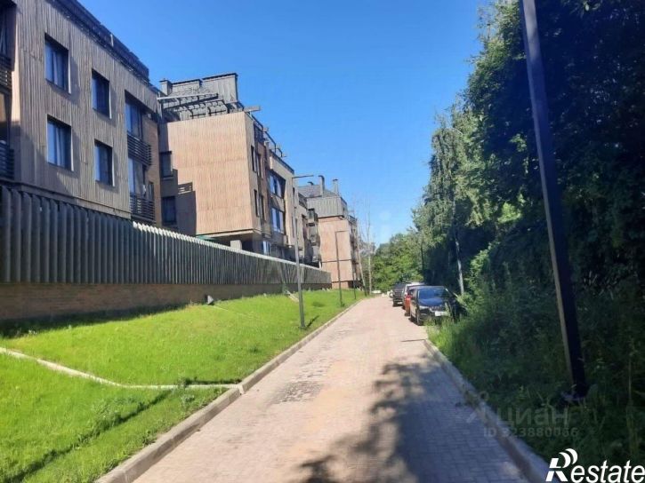 2-комн квартира Багряная улица, 16/1,  д. 16/1