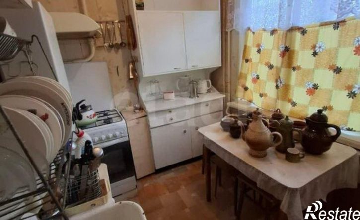 3-комн квартира улица Космонавтов, 48,  д. 48