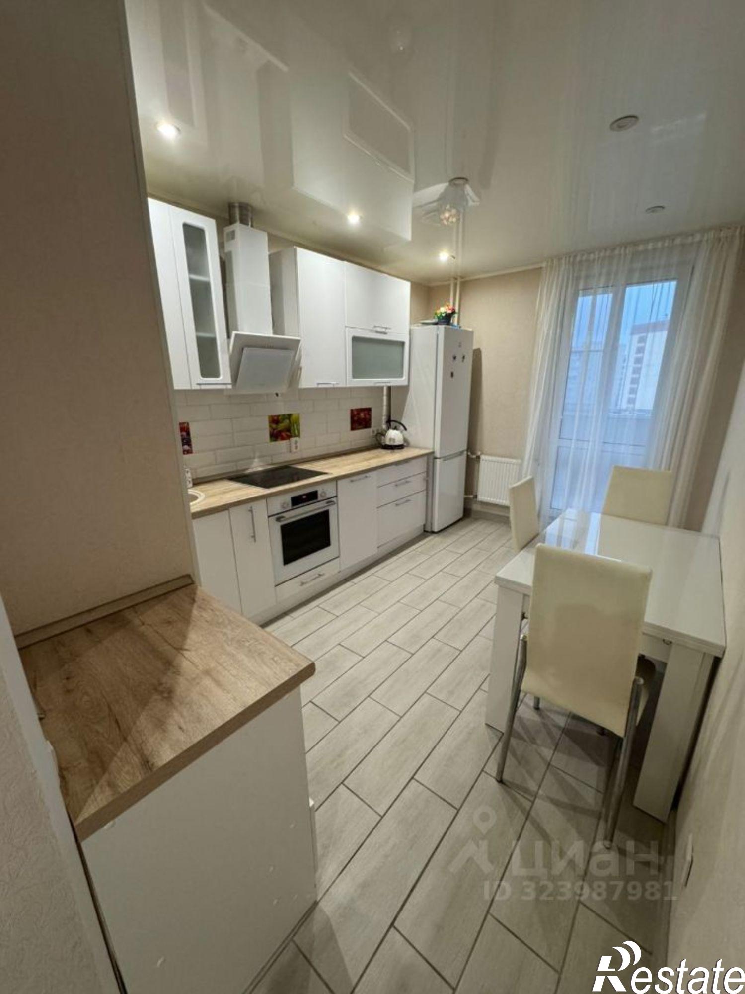 Сдать квартиру за 23 000 рублей на ул Суворова, 122а