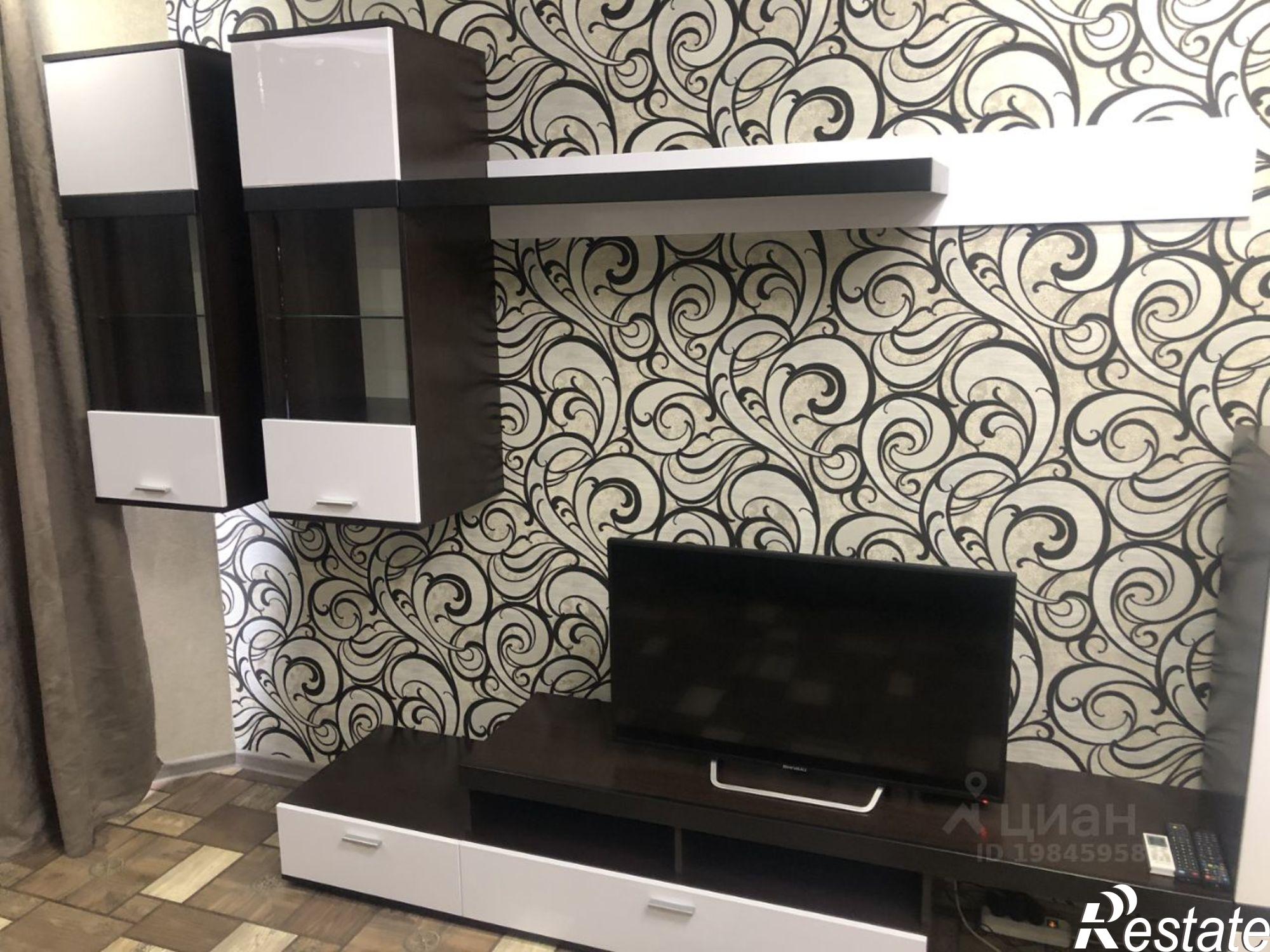 Сдать квартиру за 30 000 рублей на ул Моисеева, 10