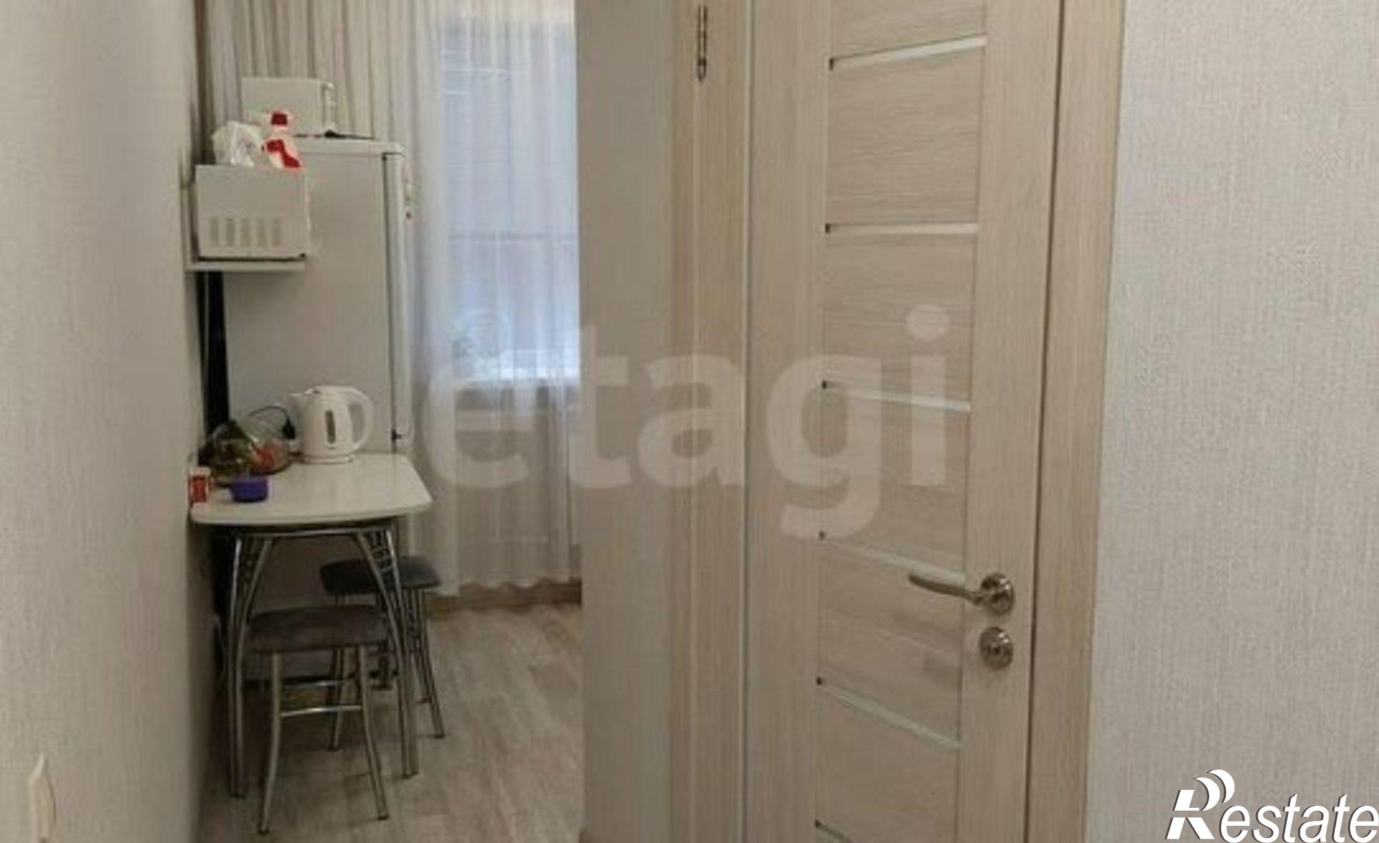 Купить квартиру за 3 700 000 рублей на Пеше-Стрелецкая улица, 109А