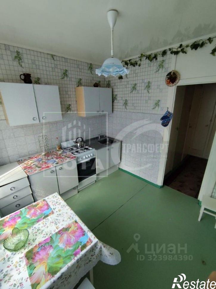 2-комн квартира улица Космонавта Комарова, 16,  д. 16