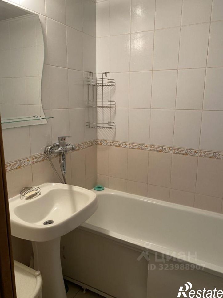 2-комн квартира улица 45-й Стрелковой Дивизии, 62А,  д. 62А