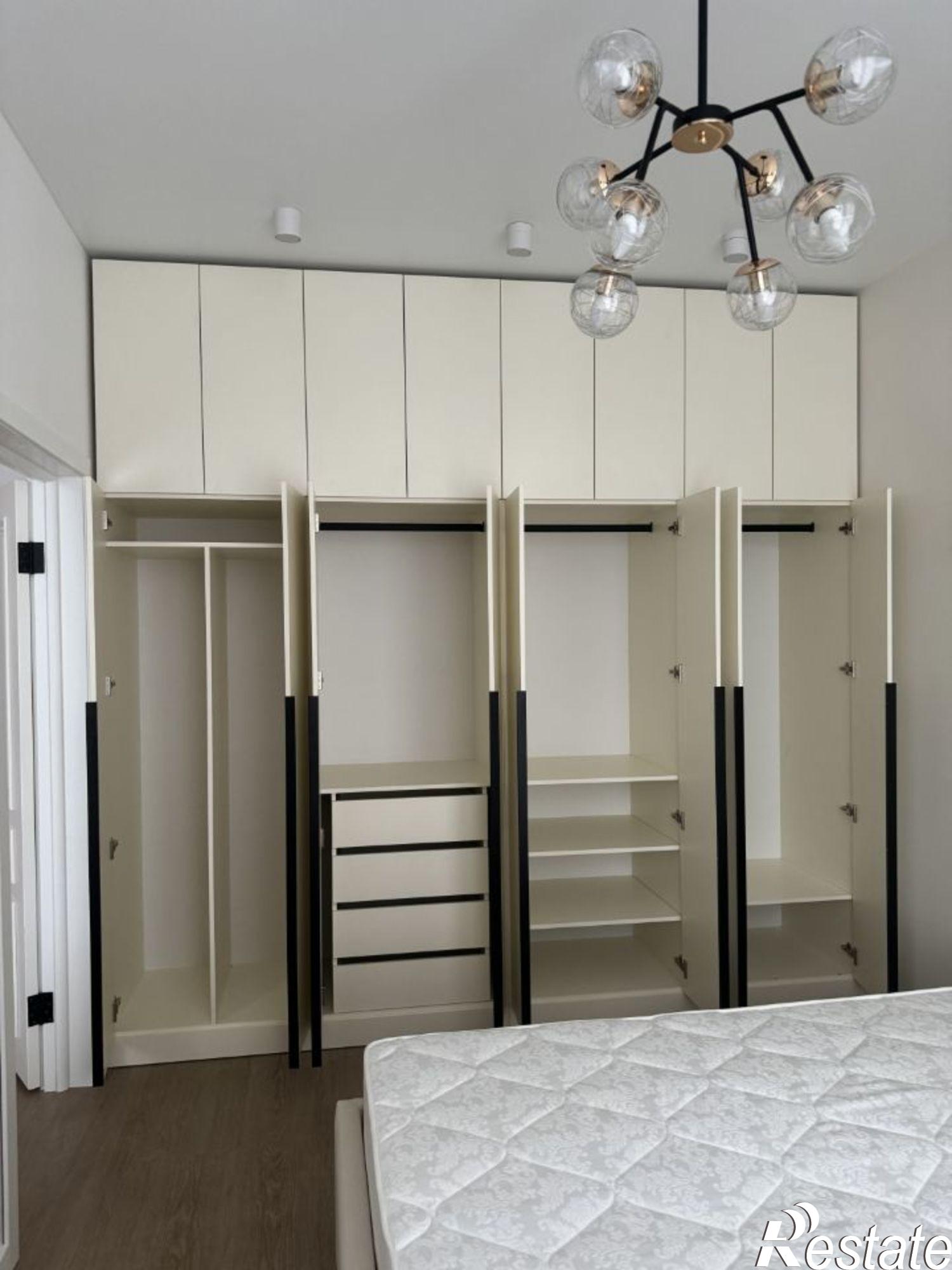 Сдать квартиру за 56 000 рублей на Краснознамённая улица, 94