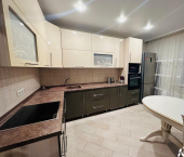 1-комн, 42кв м, этаж 11/17 улица 9 Января, 32