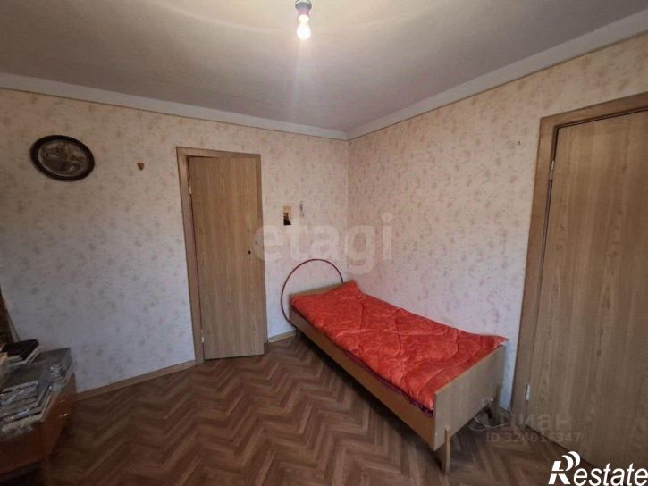 3-комн квартира улица Космонавтов, 48,  д. 48