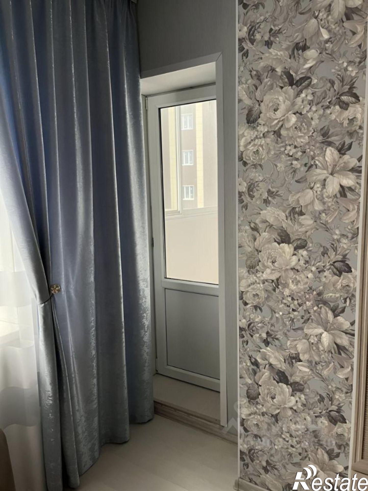 Сдать квартиру за 25 000 рублей на Московский пр-кт, 110д