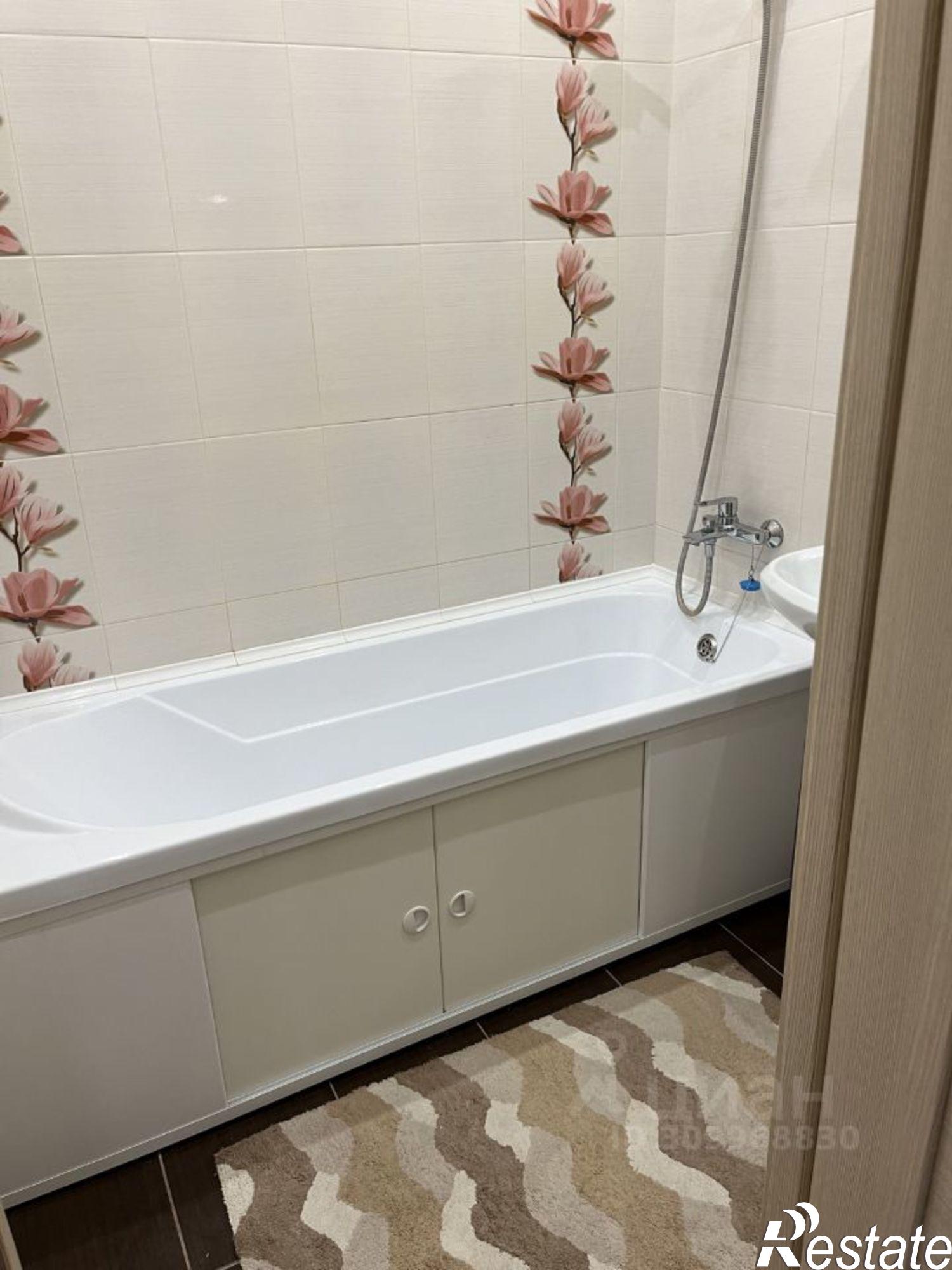 Сдать квартиру за 25 000 рублей на Московский пр-кт, 110д